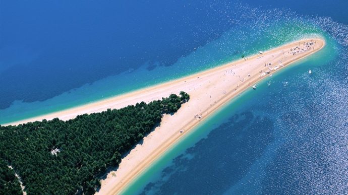 куда поехать на выходные в Европу,лучшие пляжи Европы, где отдохнуть в Европе, куда слетать на выходные в Европе, морской отдых в Европе, пляжный отдых в Европе, пляж Золотой Рог в Хорватии,пляж Золотой Рог в Хорватии как добраться