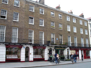 Музей Шерлока ХолмсаSherlock Holmes Museum