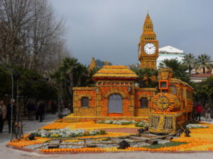 Фестиваль лимонов в Ментоне, Франция