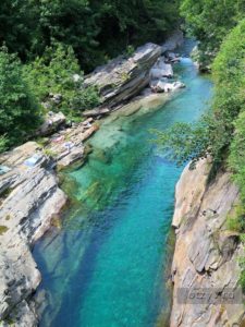 куда поехать на выходные, река Верзаска, самая чистая река, самая чистая река в мире, самая прозрачная река в мире, можно купаться в реке Верзаска