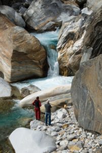 куда поехать на выходные, река Верзаска, самая чистая река, самая чистая река в мире, самая прозрачная река в мире, можно купаться в реке Верзаска