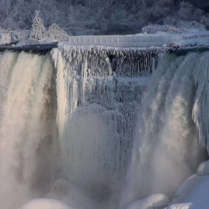 Ниагарский водопад зимой, куда поехать на выходные, ниагарский водопад фото