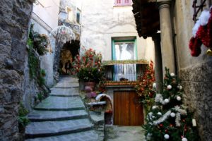 куда поехать на выходные, Люсерам Франция, рождественский Люсерам, выставка рождественских вертепов