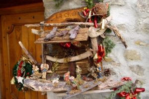куда поехать на выходные, Люсерам Франция, рождественский Люсерам, выставка рождественских вертепов