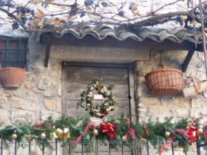 куда поехать на выходные, Люсерам Франция, рождественский Люсерам, выставка рождественских вертепов