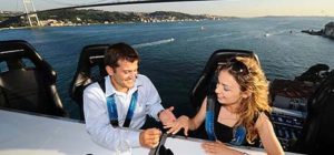 Dinner in the sky, куда поехать на выходные,ресторан в небе, ресторан в воздухе, ресторан в небе в Киеве, самый необычный ресторан в мире