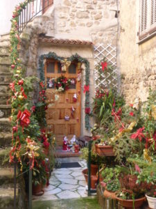 куда поехать на выходные, Люсерам Франция, рождественский Люсерам, выставка рождественских вертепов