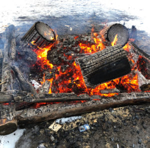 В России вместо чучела сожгли "готический" замок