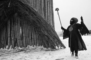 В России вместо чучела сожгли "готический" замок