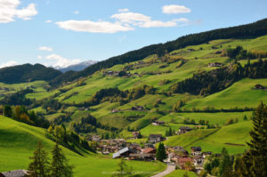 санта мадалена, куда поехать на выходные в европу, куда слетать на выходные в европу, куда поехать на выходные в европе, куда поехать на выходные в италии, santa maddalena деревня, santa-maddalena Италия