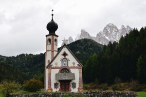 санта мадалена, куда поехать на выходные в европу, куда слетать на выходные в европу, куда поехать на выходные в европе, куда поехать на выходные в италии, santa maddalena деревня, santa-maddalena Италия