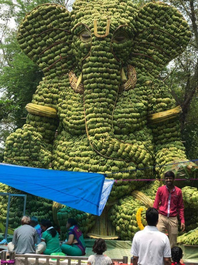 слон Ганеша из миллиона бананов,Куда поехать на выходные в Индии Мумбаи