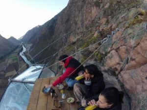 natura vive skylodge hotel,Natura Vive отель, отель на высоте, отель на скале, отель в Перу, куда поехать на выходные в Перу, куда поехать на выходные, капсульный отель