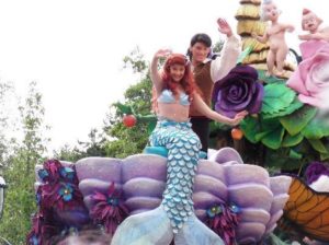 диснейленд париж цены, диснейленд париж аттракционы,диснейленд париж фото, диснейленд париж отзывы, диснейленд париж видео,диснейленд париж зимой, куда поехать на выходные в Париже, куда слетать на выходные в Европу, куда слетать в Европу, куда поехать на майские выходные в Европу