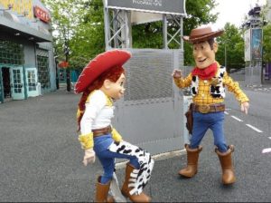 диснейленд париж цены, диснейленд париж аттракционы,диснейленд париж фото, диснейленд париж отзывы, диснейленд париж видео,диснейленд париж зимой, куда поехать на выходные в Париже, куда слетать на выходные в Европу, куда слетать в Европу, куда поехать на майские выходные в Европу