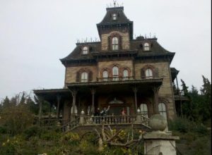 диснейленд париж цены, диснейленд париж аттракционы,диснейленд париж фото, диснейленд париж отзывы, диснейленд париж видео,диснейленд париж зимой, куда поехать на выходные в Париже, куда слетать на выходные в Европу, куда слетать в Европу, куда поехать на майские выходные в Европу