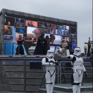 диснейленд париж цены, диснейленд париж аттракционы,диснейленд париж фото, диснейленд париж отзывы, диснейленд париж видео,диснейленд париж зимой, куда поехать на выходные в Париже, куда слетать на выходные в Европу, куда слетать в Европу, куда поехать на майские выходные в Европу