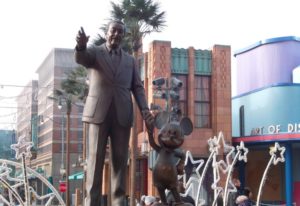 диснейленд париж цены, диснейленд париж аттракционы,диснейленд париж фото, диснейленд париж отзывы, диснейленд париж видео,диснейленд париж зимой, куда поехать на выходные в Париже, куда слетать на выходные в Европу, куда слетать в Европу, куда поехать на майские выходные в Европу