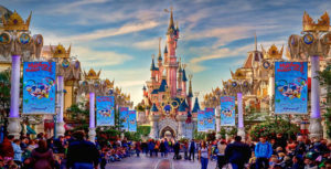 диснейленд париж цены, диснейленд париж аттракционы,диснейленд париж фото, диснейленд париж отзывы, диснейленд париж видео,диснейленд париж зимой, куда поехать на выходные в Париже, куда слетать на выходные в Европу, куда слетать в Европу, куда поехать на майские выходные в Европу