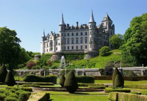 Замок Данробин (Dunrobin Castle) Шотландия, куда поехать на выходные в Шотландии, куда поехать на выходные в Европе, куда слетать на выходные в Европу, Соколиная охота в Европе, соколиная охота посмотреть