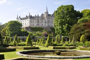 Замок Данробин (Dunrobin Castle) Шотландия, куда поехать на выходные в Шотландии, куда поехать на выходные в Европе, куда слетать на выходные в Европу, Соколиная охота в Европе, соколиная охота посмотреть