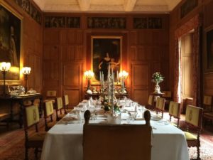 Замок Данробин (Dunrobin Castle) Шотландия, куда поехать на выходные в Шотландии, куда поехать на выходные в Европе, куда слетать на выходные в Европу, Соколиная охота в Европе, соколиная охота посмотреть