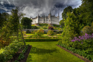 Замок Данробин (Dunrobin Castle) Шотландия, куда поехать на выходные в Шотландии, куда поехать на выходные в Европе, куда слетать на выходные в Европу, Соколиная охота в Европе, соколиная охота посмотреть