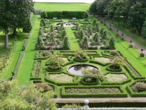 Замок Данробин (Dunrobin Castle) Шотландия, куда поехать на выходные в Шотландии, куда поехать на выходные в Европе, куда слетать на выходные в Европу, Соколиная охота в Европе, соколиная охота посмотреть