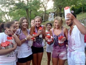 Винные бои в Аро,Винные бои в Испании, куда поехать на выходные в Европу, куда на выходные слетать в Европу, фестивали Испании