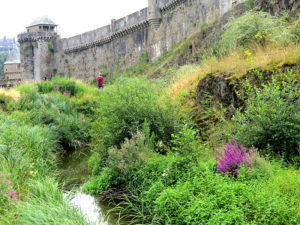 куда поехать на выходные в Европу, куда поехать на выходные во Франции, куда слетать на выходные в Европе, интересные места Европы, средневековые крепости Франции, старинные крепости в Европе, крепость Фужер