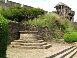 куда поехать на выходные в Европу, куда поехать на выходные во Франции, куда слетать на выходные в Европе, интересные места Европы, средневековые крепости Франции, старинные крепости в Европе, крепость Фужер