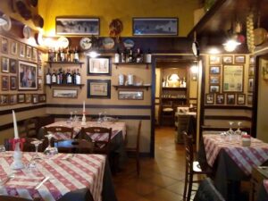   Alberobello, ресторан Альберобелло, Альберобелло трулли в Италии, Альберобелло фото