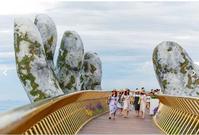 Золотой мост "Руки Бога" во Вьетнаме,куда поехать на выходные во Ввьетнам, куда поехать на выходные Азия, новый мост Вьетнам Да Нанг, золотой мост Вьетнам, мост руки бога Вьетнам