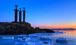 Памятник Мечи в камне (Sverd i fjell) в Норвегии