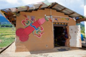 куда поехать на выходные, королевство Бутан, королевство фаллосов Бутан, интересные места, куда поехть на выходные интересные места