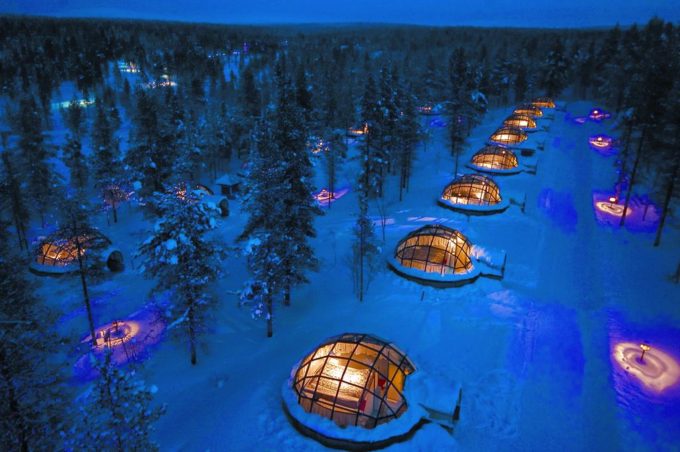 где посмотреть северное сияние, где посмотреть северное сияние в финляндии,где посмотреть северное сияние в лапландии, отель где посмотреть северное сияние, отель со стеклянными иглу, отель со стеклянными домиками