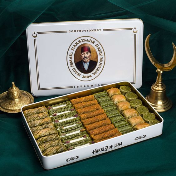 кафе Hafiz Mustafa 1864, адрес кафе и кондитерской Хафиз Мустафа 1864 в Стамбуле, где продают самые вкусные турецкие сладости в Стамбуле, как купить сладости Хафиз Мустафа 1864, Где Хафиз Мустафа 1864 в Стамбуле Х