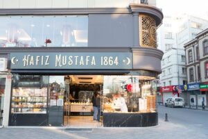 кафе Hafiz Mustafa 1864, адрес кафе и кондитерской Хафиз Мустафа 1864 в Стамбуле, где продают самые вкусные турецкие сладости в Стамбуле, как купить сладости Хафиз Мустафа 1864, Где Хафиз Мустафа 1864 в Стамбуле Х