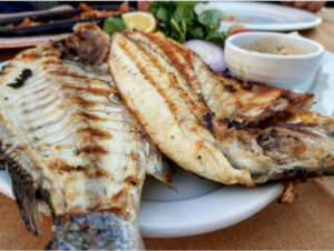 ресторан в Стамбуле на крыше с чайками, видовый ресторан в Стамбуле Seven Hills