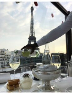 Лучшие виды на Эйфелеву башню в Париже, лучших мест откуда хорошо видно Эйфелеву башню, лучшие места для фото Эйфелевой башни