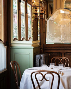 Лучшие рестораны в Париже, самые лучшие рестораны парижа, лучшие рестораны парижа с живой музыкой, лучшие бюджетные рестораны парижа, красивые рестораны парижа