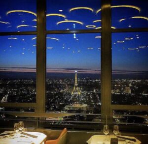Лучшие рестораны Парижа с видом на Эйфелеву башню